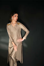 Load image into Gallery viewer, Whisper-Dull Gold