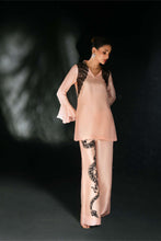 Load image into Gallery viewer, Noire-Soft Pink