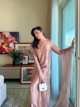 Load image into Gallery viewer, Elif