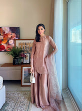 Load image into Gallery viewer, Elif