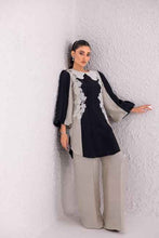 Load image into Gallery viewer, Black &amp; White