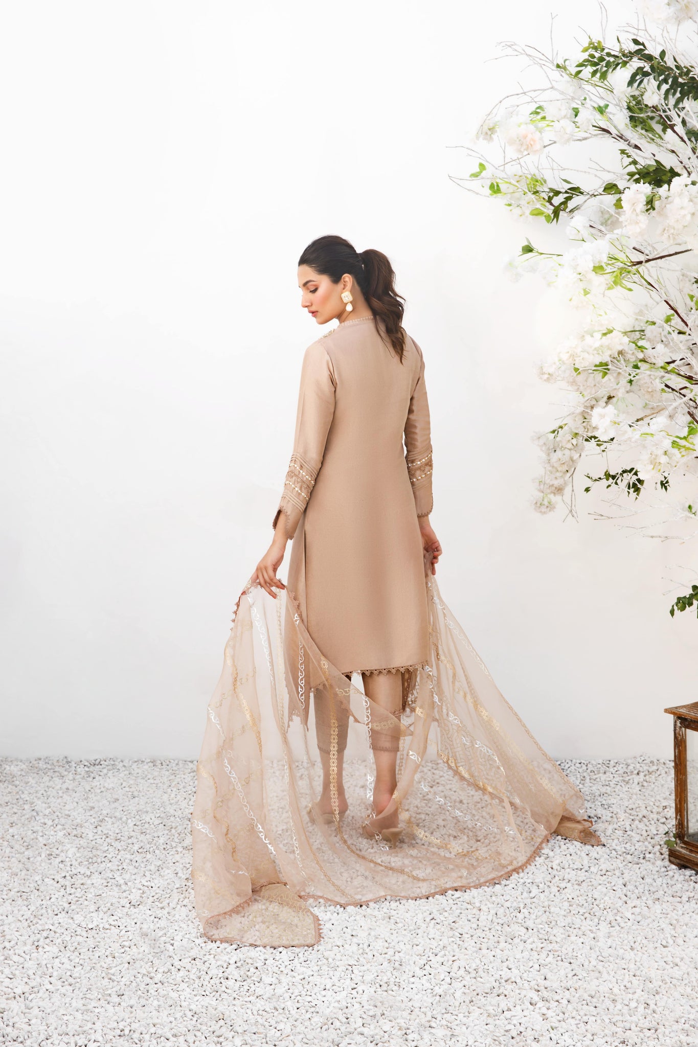 Italian Silk Long Dress for Women with Plain Colours and Gorgeous Design.  Wholesaler Madrid B2B